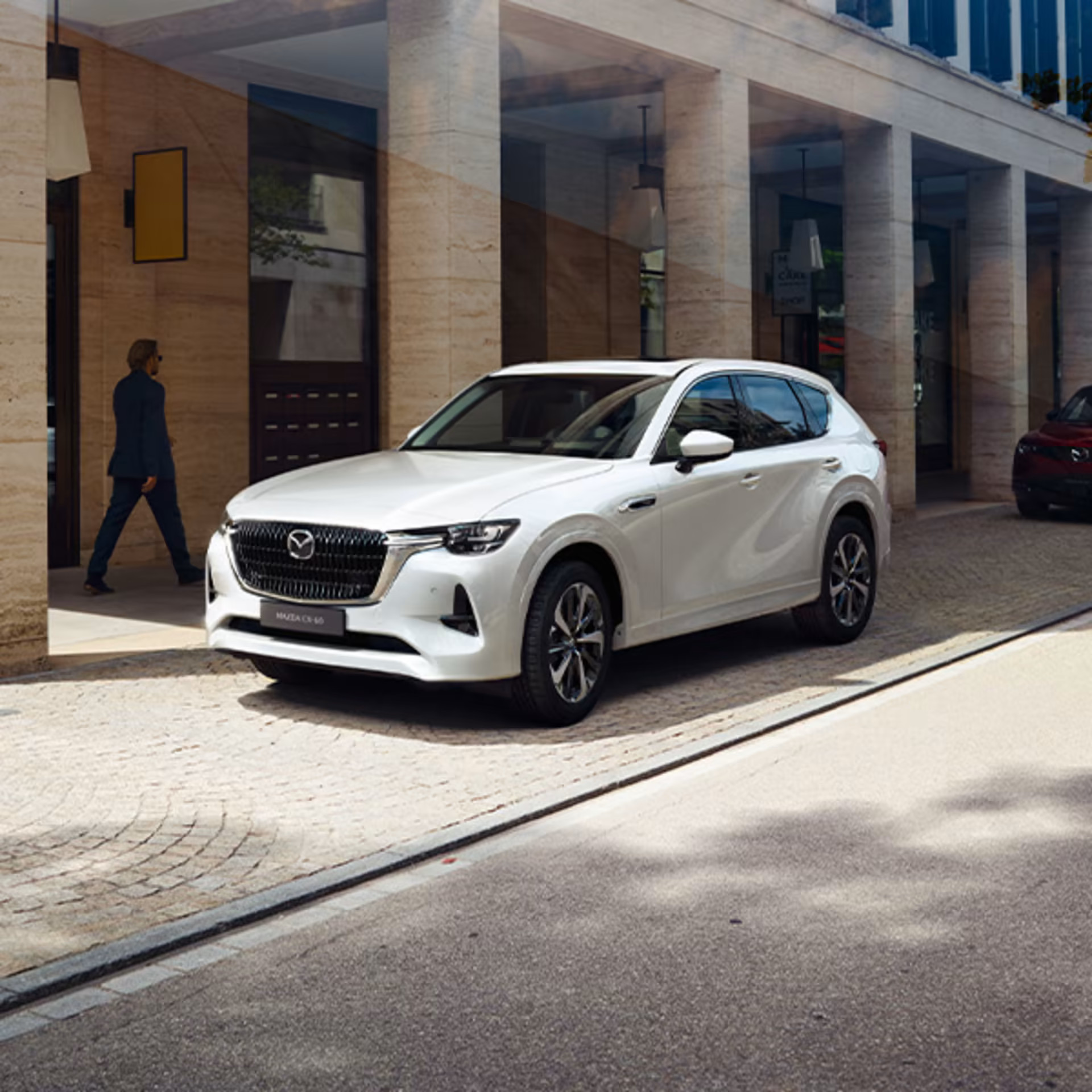 Mazda CX-60 en la ciudad